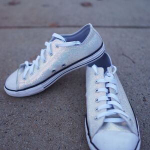 Converse Glitter Low Top Sneakers White Iridescent Chuck Taylor Size 5 Y2K Kawai